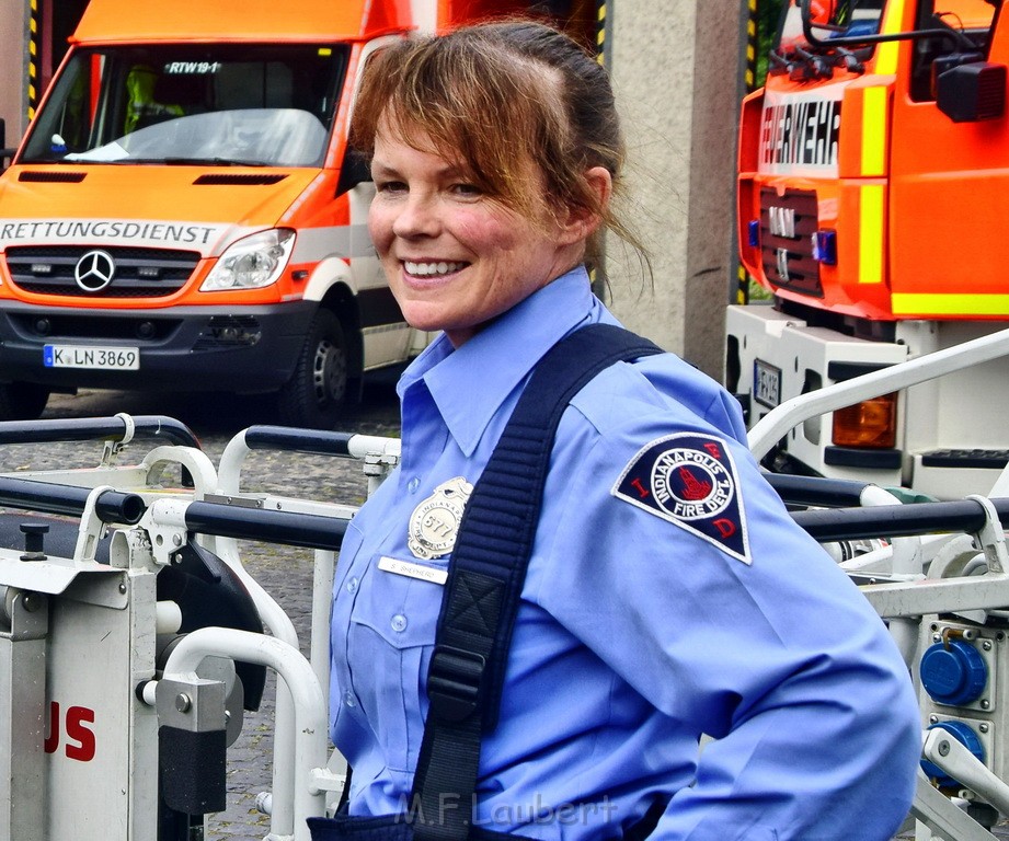 Feuerwehrfrau aus Indianapolis zu Besuch in Colonia 2016 P172.jpg - Miklos Laubert